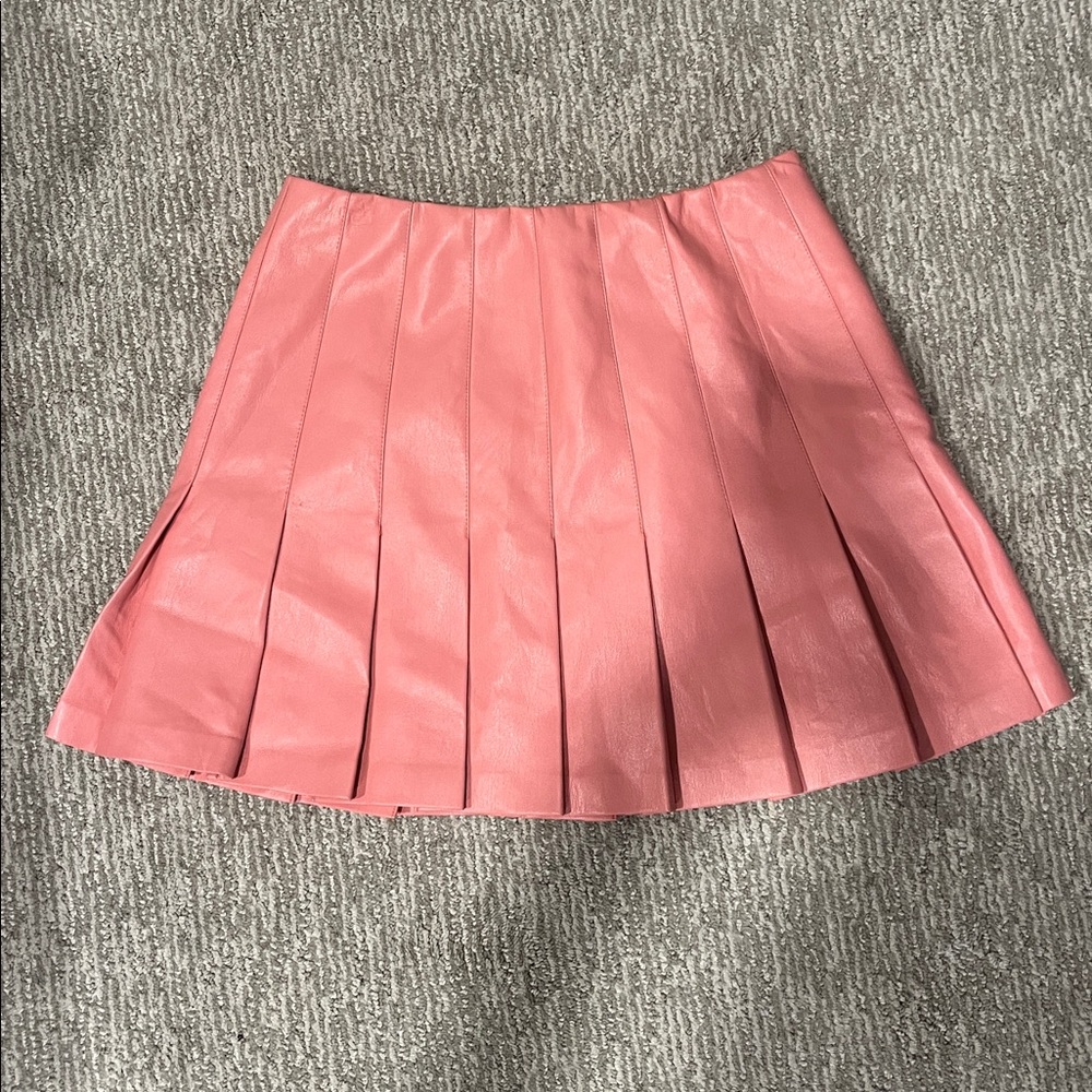 Alice + Olivia Carter Faux Leather Pleated Mini Skirt - Picture 3 of 7